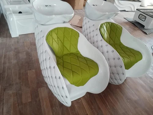 Diamond Duck Shampoo Station